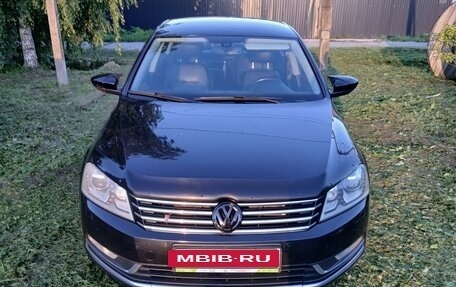 Volkswagen Passat B7, 2011 год, 1 380 000 рублей, 4 фотография