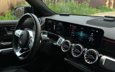 Mercedes-Benz GLB, 2021 год, 4 100 000 рублей, 11 фотография