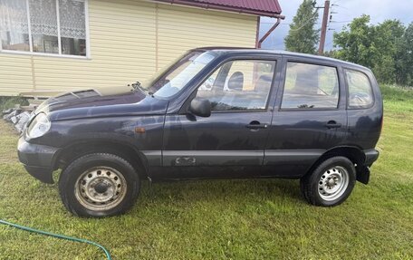 Chevrolet Niva I рестайлинг, 2005 год, 275 000 рублей, 2 фотография