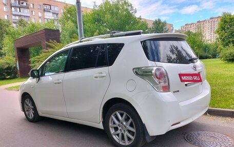 Toyota Verso I, 2012 год, 2 200 000 рублей, 3 фотография