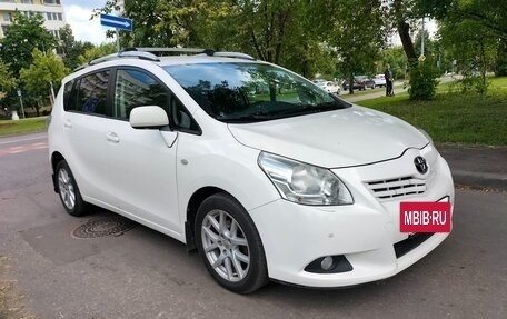 Toyota Verso I, 2012 год, 2 200 000 рублей, 5 фотография