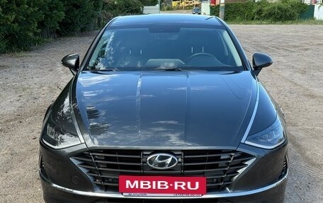 Hyundai Sonata VIII, 2020 год, 2 500 000 рублей, 3 фотография