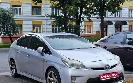 Toyota Prius, 2012 год, 1 150 000 рублей, 1 фотография