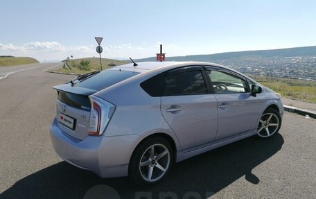 Toyota Prius, 2012 год, 1 150 000 рублей, 3 фотография