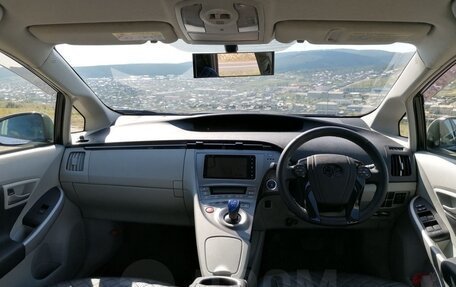 Toyota Prius, 2012 год, 1 150 000 рублей, 6 фотография