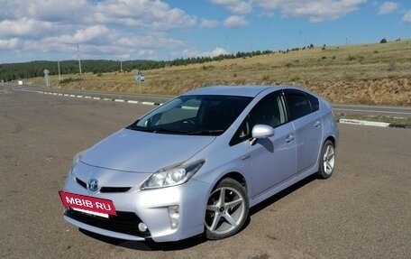 Toyota Prius, 2012 год, 1 150 000 рублей, 2 фотография
