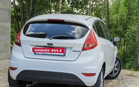 Ford Fiesta, 2012 год, 830 000 рублей, 5 фотография