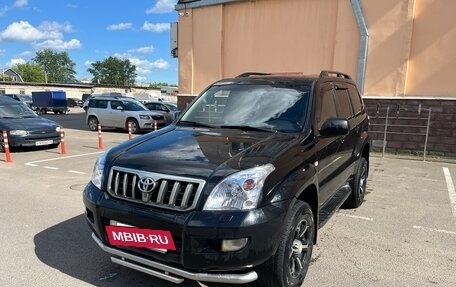 Toyota Land Cruiser Prado 120 рестайлинг, 2003 год, 1 690 000 рублей, 3 фотография