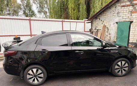KIA Rio III рестайлинг, 2013 год, 850 000 рублей, 2 фотография