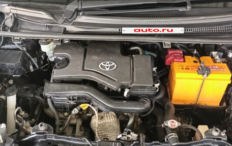 Toyota Vitz, 2017 год, 870 000 рублей, 7 фотография