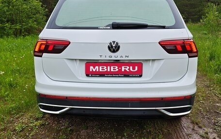 Volkswagen Tiguan II, 2021 год, 3 399 000 рублей, 4 фотография