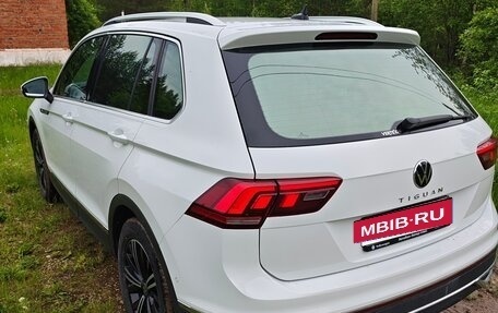 Volkswagen Tiguan II, 2021 год, 3 399 000 рублей, 5 фотография