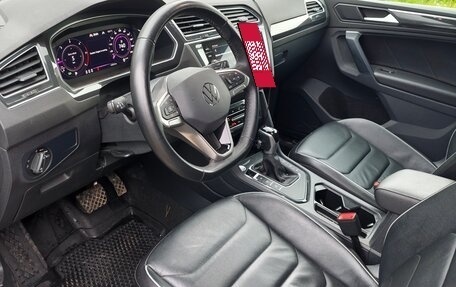 Volkswagen Tiguan II, 2021 год, 3 399 000 рублей, 7 фотография