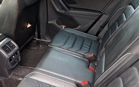 Volkswagen Tiguan II, 2021 год, 3 399 000 рублей, 18 фотография