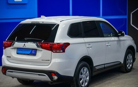 Mitsubishi Outlander III рестайлинг 3, 2019 год, 2 320 000 рублей, 7 фотография