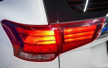 Mitsubishi Outlander III рестайлинг 3, 2019 год, 2 320 000 рублей, 18 фотография