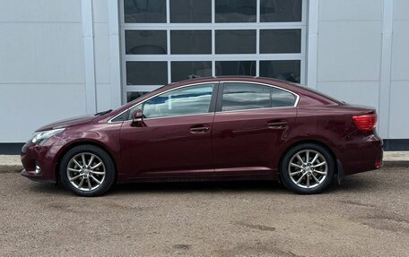 Toyota Avensis III рестайлинг, 2012 год, 1 400 000 рублей, 2 фотография