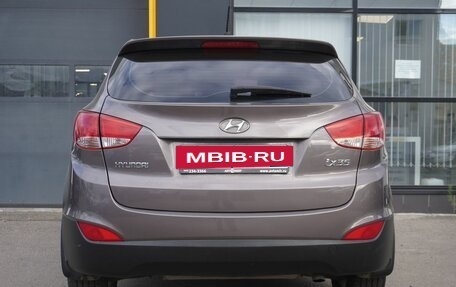 Hyundai ix35 I рестайлинг, 2013 год, 1 048 000 рублей, 6 фотография