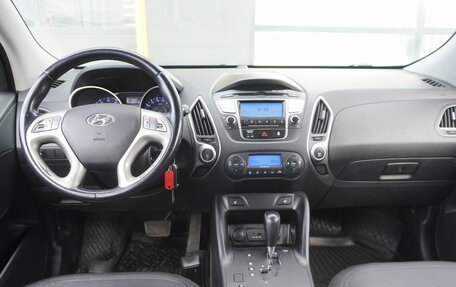 Hyundai ix35 I рестайлинг, 2013 год, 1 048 000 рублей, 14 фотография