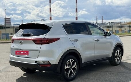 KIA Sportage IV рестайлинг, 2020 год, 2 050 000 рублей, 6 фотография