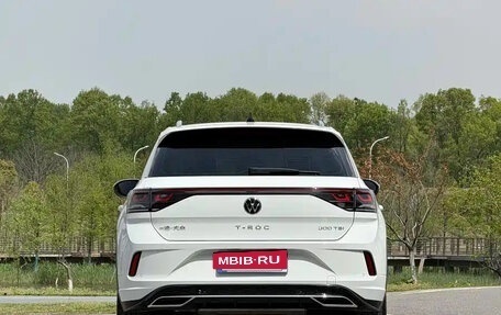 Volkswagen T-Roc I, 2024 год, 1 943 000 рублей, 5 фотография