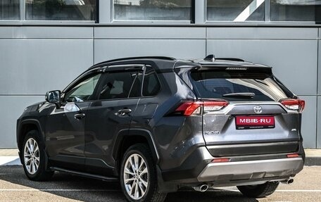 Toyota RAV4, 2021 год, 3 824 000 рублей, 2 фотография
