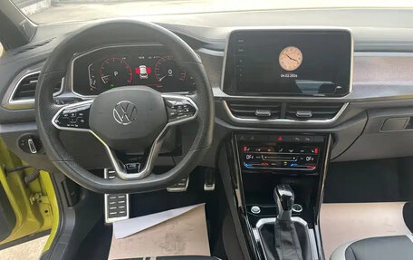 Volkswagen T-Roc I, 2023 год, 1 812 000 рублей, 12 фотография