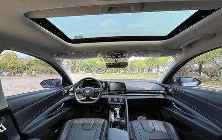 Hyundai Elantra, 2025 год, 1 554 000 рублей, 14 фотография