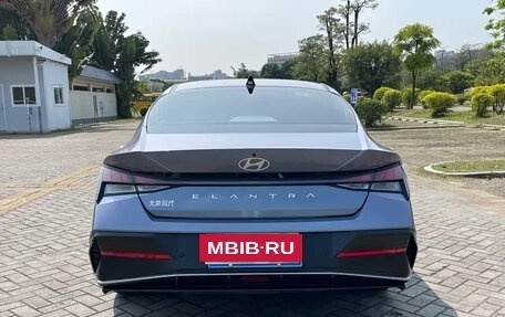 Hyundai Elantra, 2025 год, 1 554 000 рублей, 5 фотография