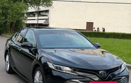Toyota Camry, 2019 год, 2 890 000 рублей, 4 фотография