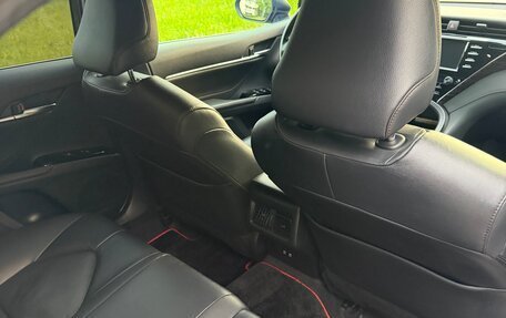 Toyota Camry, 2019 год, 2 890 000 рублей, 9 фотография