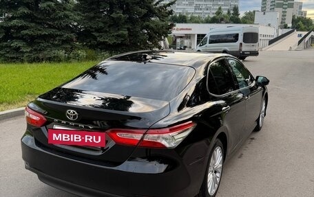 Toyota Camry, 2019 год, 2 890 000 рублей, 10 фотография