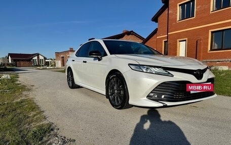 Toyota Camry, 2020 год, 3 520 000 рублей, 2 фотография