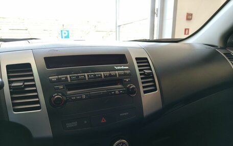 Mitsubishi Outlander III рестайлинг 3, 2008 год, 1 070 000 рублей, 11 фотография