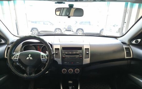 Mitsubishi Outlander III рестайлинг 3, 2008 год, 1 070 000 рублей, 8 фотография