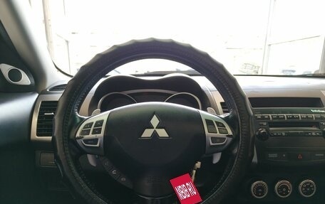 Mitsubishi Outlander III рестайлинг 3, 2008 год, 1 070 000 рублей, 9 фотография