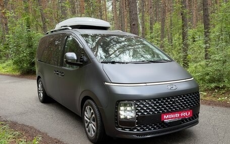 Hyundai Staria, 2022 год, 7 300 000 рублей, 3 фотография