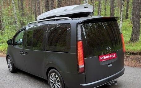Hyundai Staria, 2022 год, 7 300 000 рублей, 11 фотография