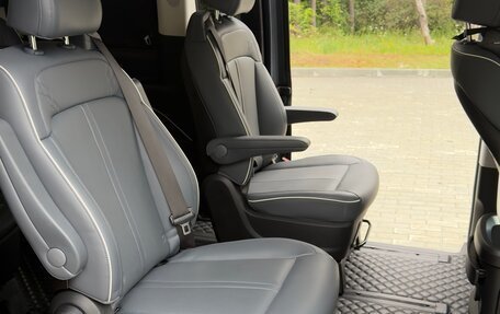 Hyundai Staria, 2022 год, 7 300 000 рублей, 26 фотография