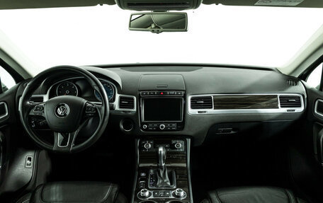 Volkswagen Touareg III, 2014 год, 2 199 000 рублей, 14 фотография