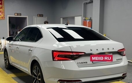 Skoda Superb III рестайлинг, 2024 год, 2 090 000 рублей, 4 фотография