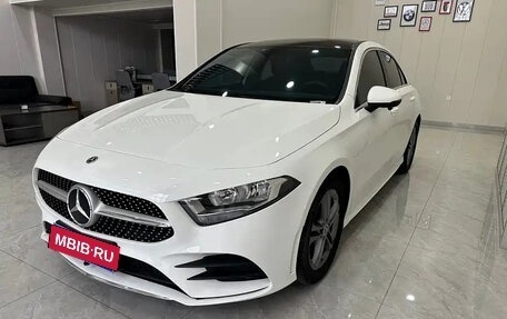 Mercedes-Benz A-Класс, 2022 год, 2 079 000 рублей, 2 фотография
