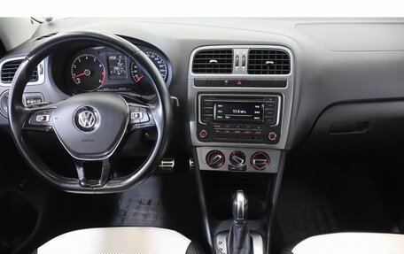 Volkswagen Polo VI (EU Market), 2016 год, 1 138 000 рублей, 9 фотография