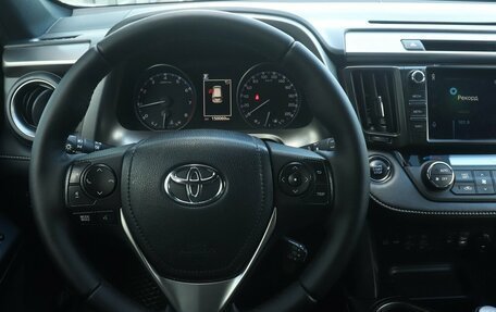 Toyota RAV4, 2019 год, 2 620 000 рублей, 12 фотография