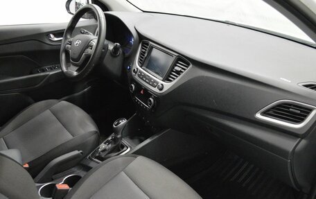 Hyundai Solaris II рестайлинг, 2017 год, 1 083 000 рублей, 12 фотография