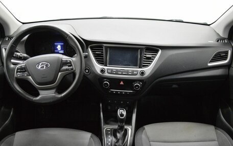 Hyundai Solaris II рестайлинг, 2017 год, 1 083 000 рублей, 14 фотография