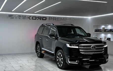 Toyota Land Cruiser 200, 2014 год, 5 750 000 рублей, 2 фотография