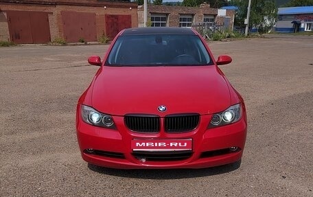 BMW 3 серия, 2006 год, 800 000 рублей, 1 фотография