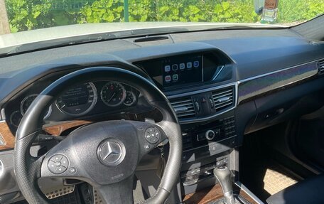 Mercedes-Benz E-Класс, 2011 год, 1 250 000 рублей, 8 фотография