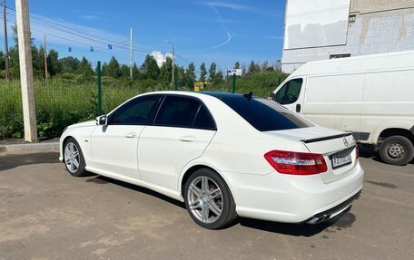 Mercedes-Benz E-Класс, 2011 год, 1 250 000 рублей, 4 фотография